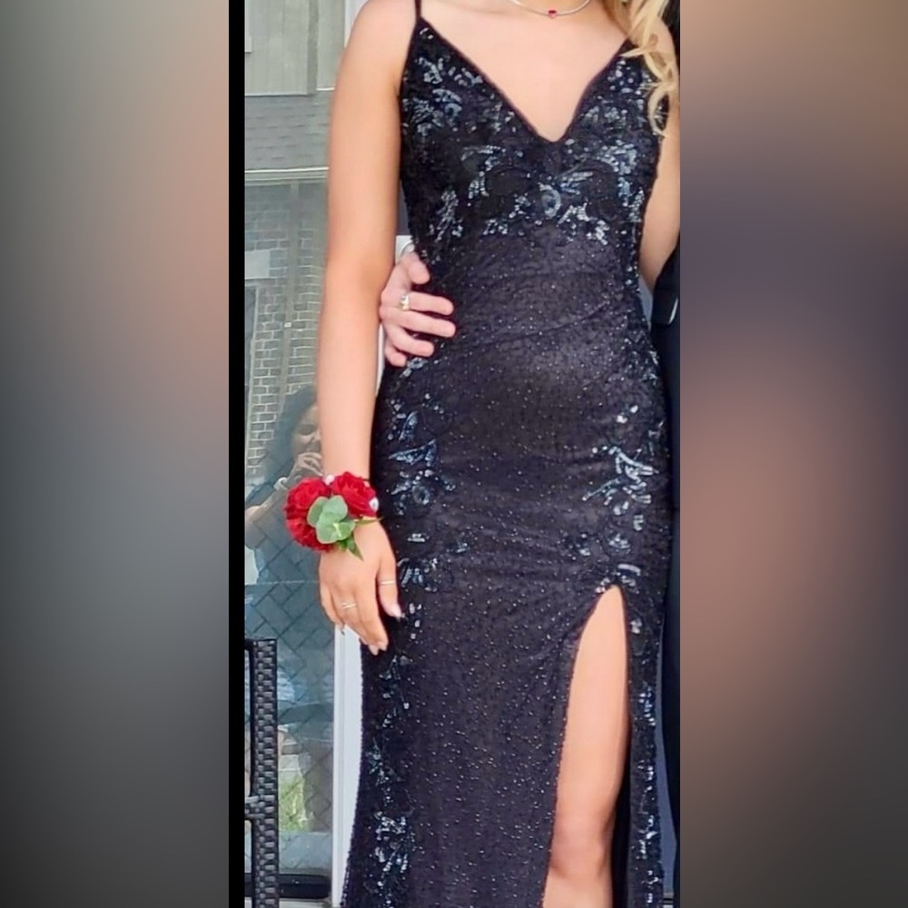 Black prom gown from Moscatel Bridal Boutique in Ottawa